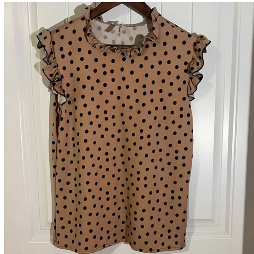 Simply irresistible brand Polka dot ruffle neckline and sleeve size M